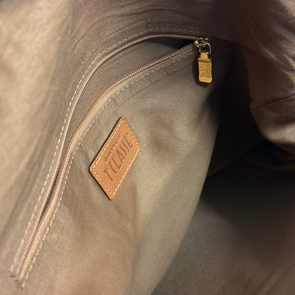 Alviero Martini Shoulder Bag (Large) - Picture 9 of 9